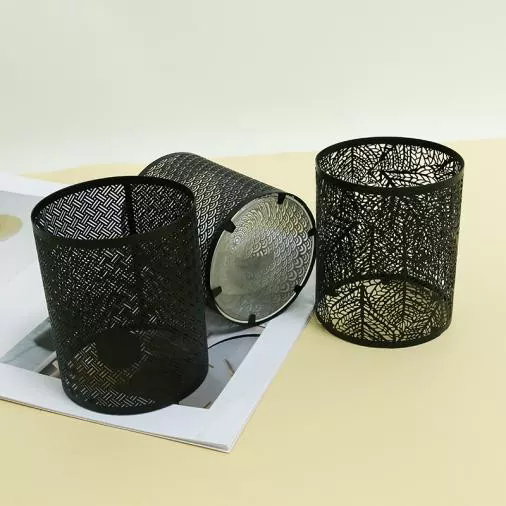 อะไรทำให้ตัวยึดเทียนโลหะสีดำเป็นตัวเลือกสำหรับสไตล์และฟังก์ชั่น?