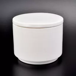 ผู้ถือเทียนเซรามิกแบบดั้งเดิม